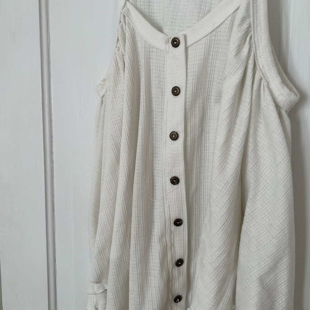 Button Front Tank - Picture 2 of 2